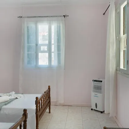 בית נופש Antonis House Arginonda