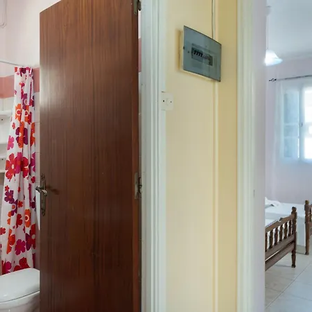 Antonis House